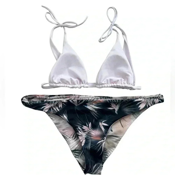 Kendall & Kylie Other - Light Pink Top And Floral Dark Blue Bikini Set, Top: Small Bottom: Large